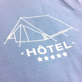 T-shirt "Hôtel 5 étoiles" - bleu ciel